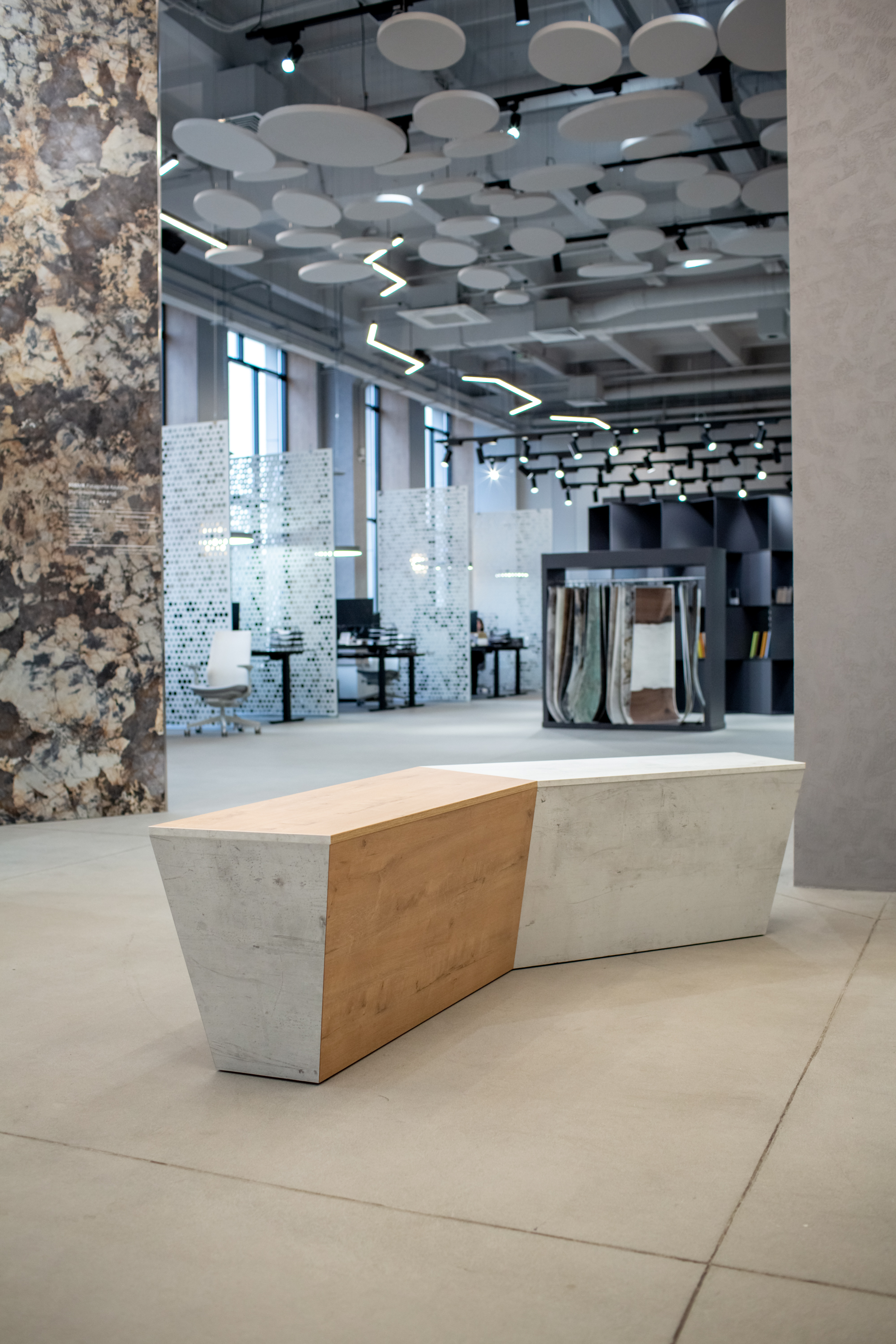 Features HPL-Compact Slotex 3